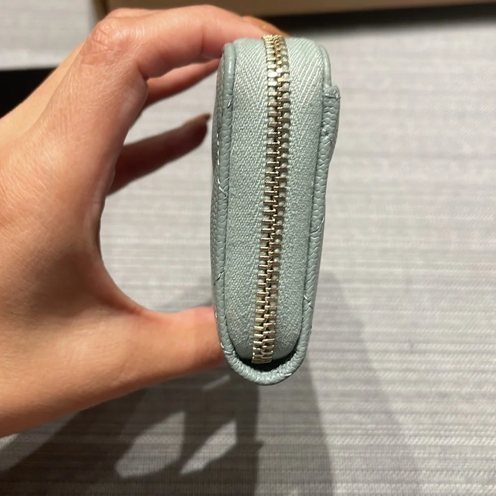 Great Condition Caviar Chanel Zipped Coin Purse - Picture 4 of 15